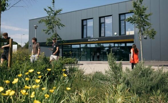 Approach-to-City-of-Oxford-College-and-University-Centre–588×395